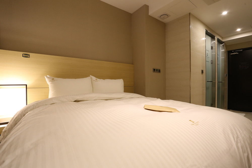 Suwon Top Cloud Hotel Dış mekan fotoğraf