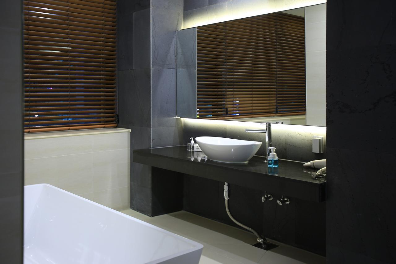 Suwon Top Cloud Hotel Dış mekan fotoğraf