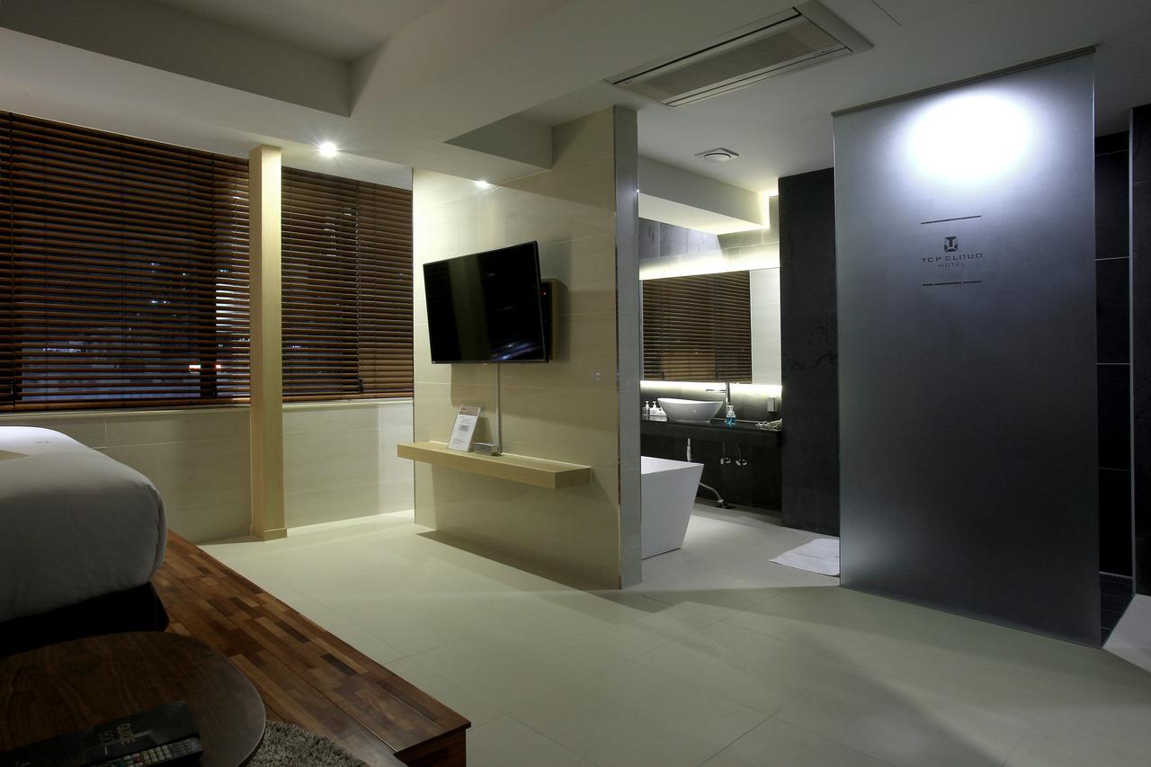 Suwon Top Cloud Hotel Dış mekan fotoğraf