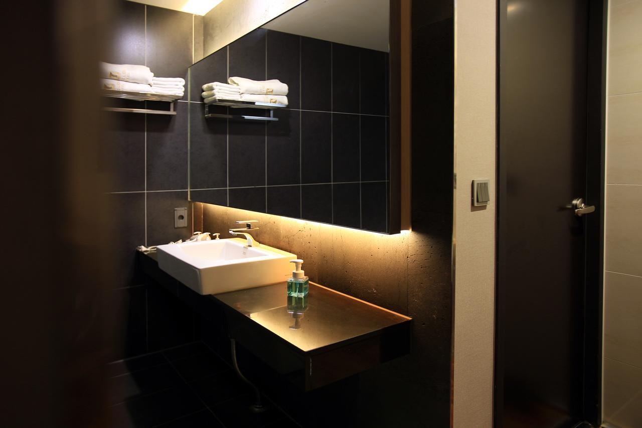 Suwon Top Cloud Hotel Dış mekan fotoğraf