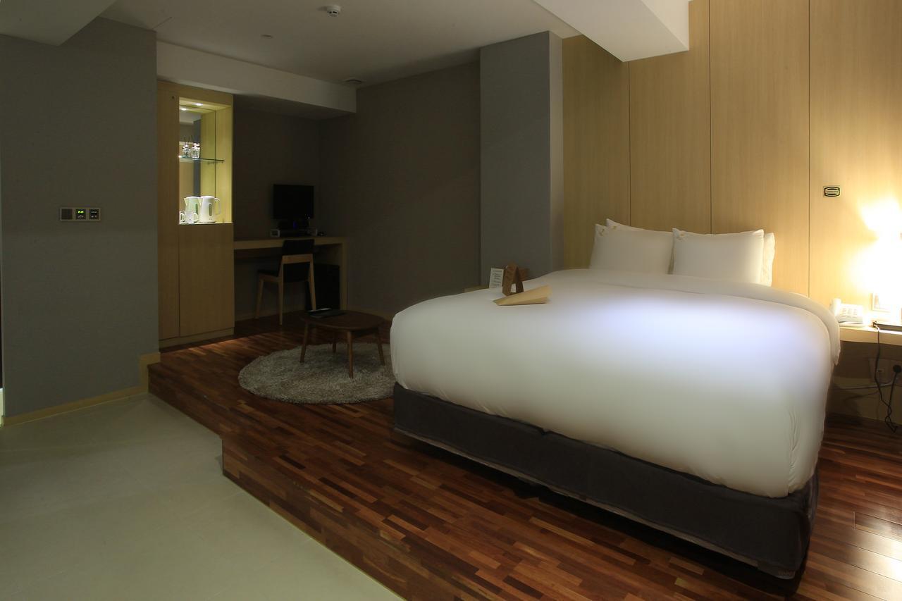 Suwon Top Cloud Hotel Dış mekan fotoğraf