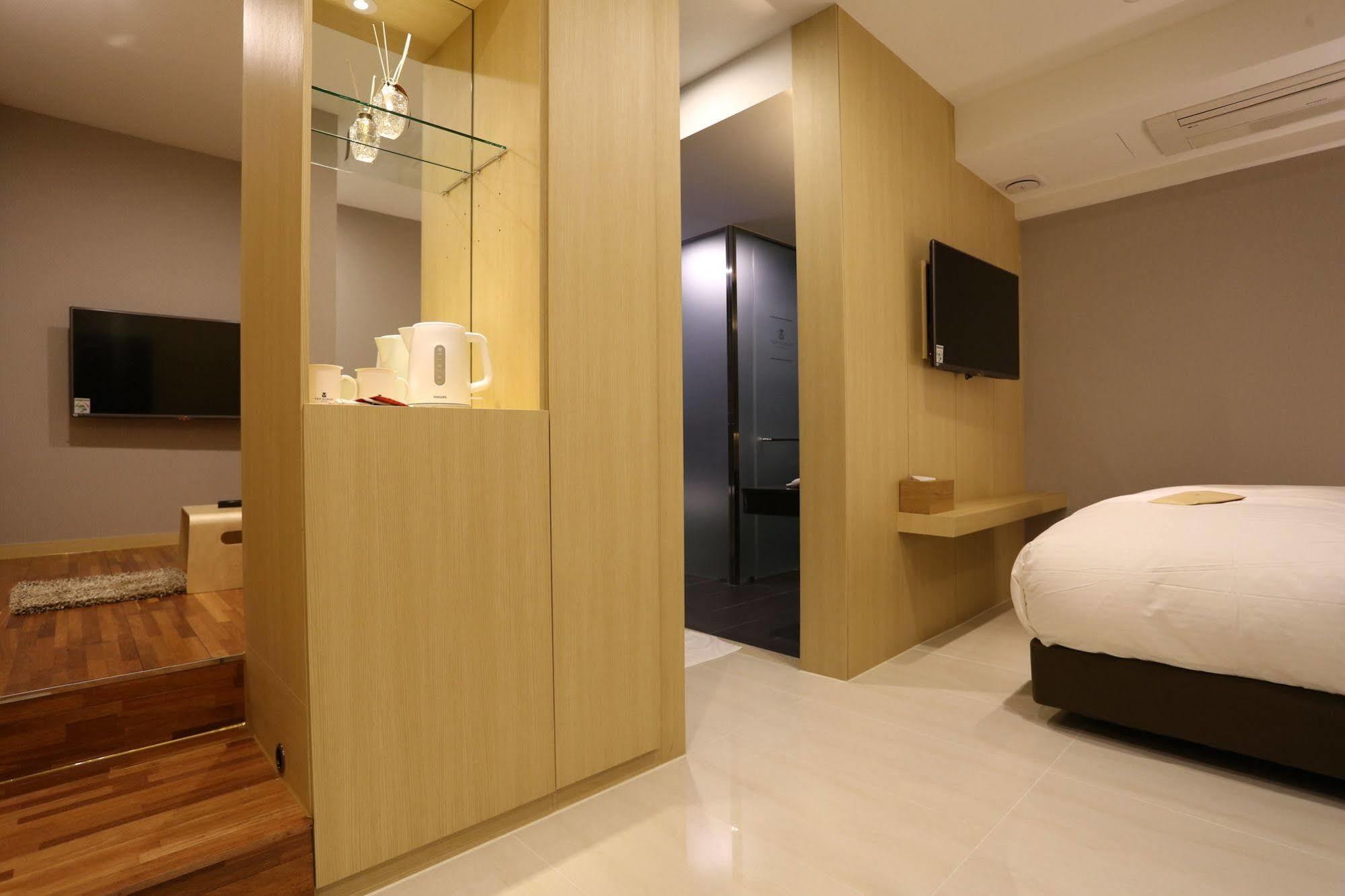 Suwon Top Cloud Hotel Dış mekan fotoğraf
