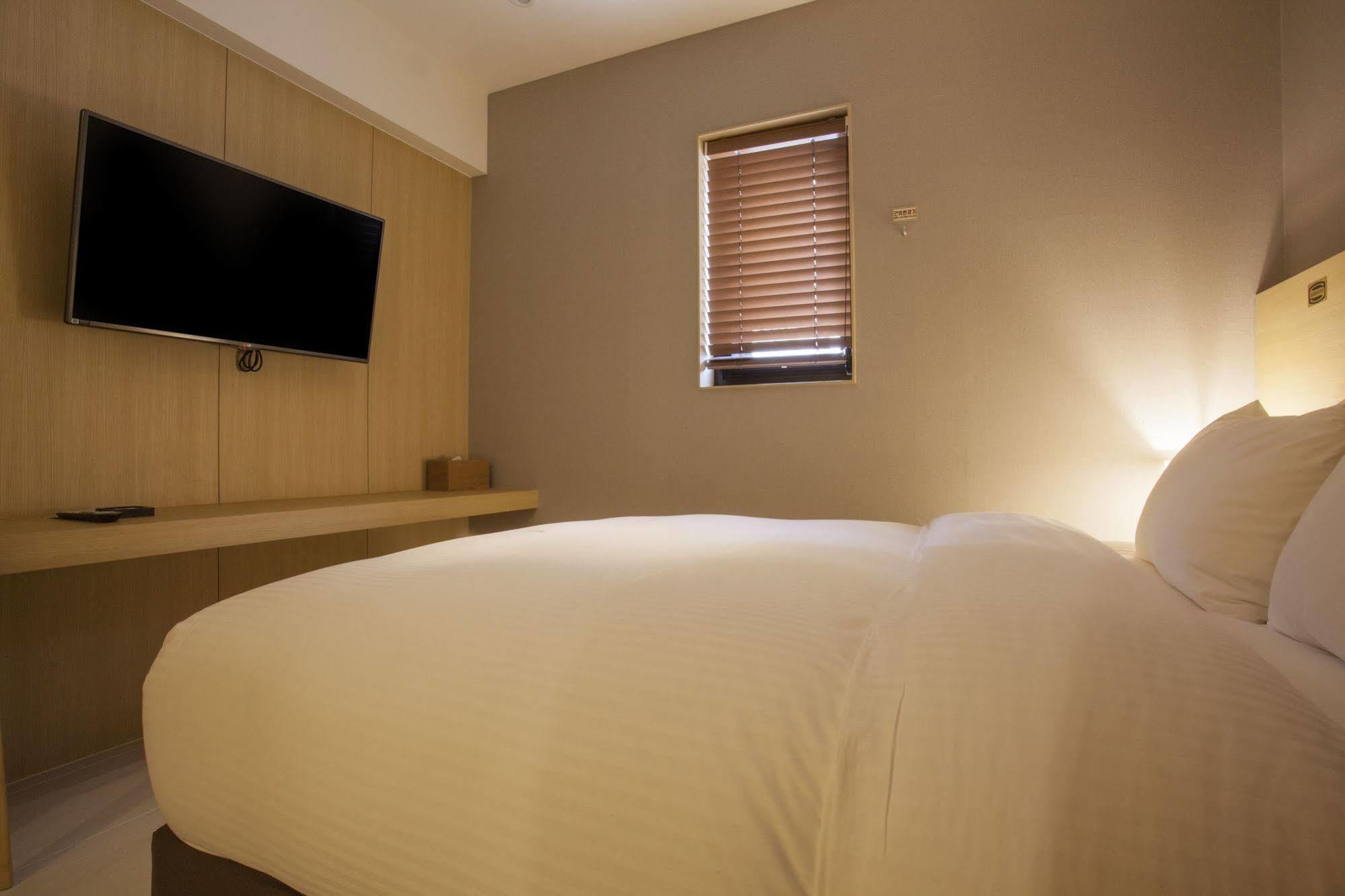 Suwon Top Cloud Hotel Dış mekan fotoğraf